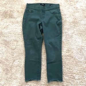 Nine West crop pull-on jeans